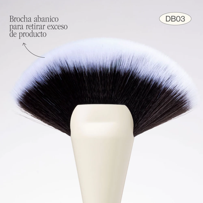 BROCHA DUO GLAM PARA CONTORNO Y TIPO ABANICO PARA RETIRAR EXCESO